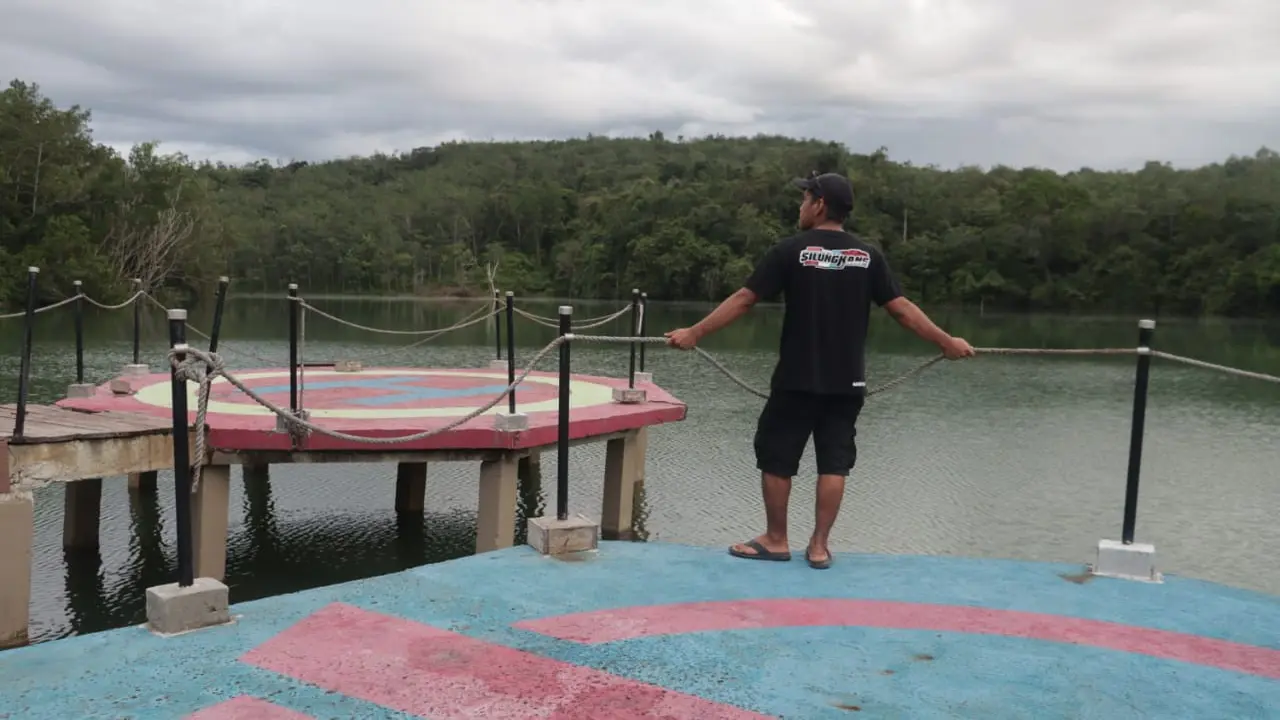Dermaga Danau Kandi, Sawahlunto sebelum ambruk. (Foto: Liputan6.com/Novia Harlina)