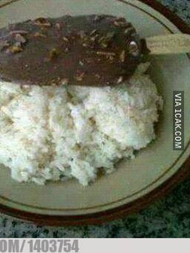 7 Potret Menu Makan Nasi dengan Lauk Tak Biasa Ini Bikin Tepuk Jidat