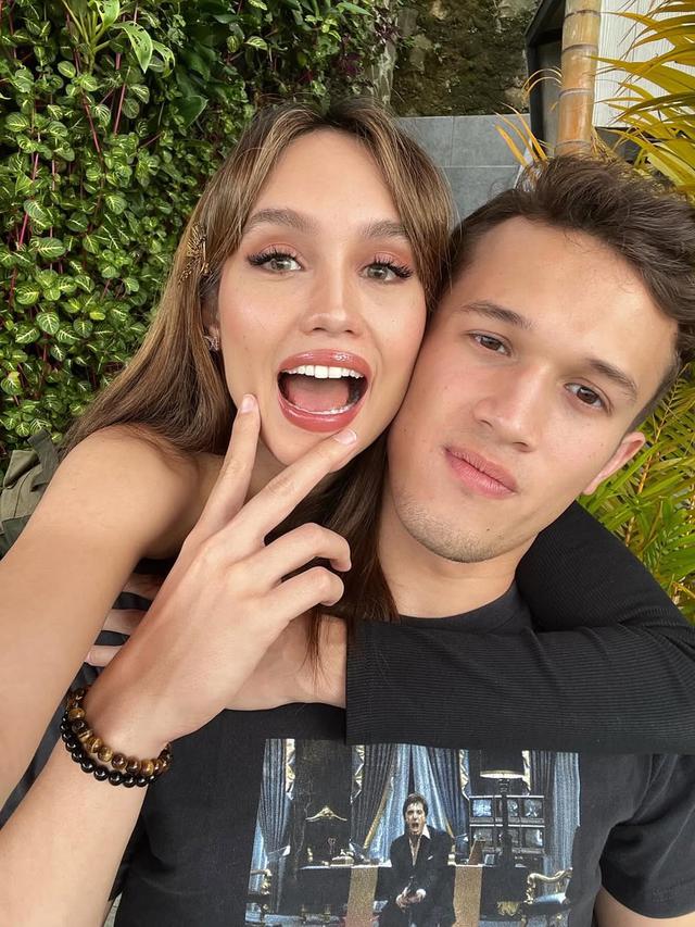 2 Tahun Pacaran, 5 Potret Mesra Cinta Laura dan Arya Vasco Serius Jalani Hubungan Asmara  (credit: instagram/claurakiehl).