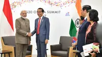 Presiden Joko Widodo atau Jokowi mengadakan pertemuan bilateral dengan Perdana Menteri India, Narendra Modi, di sela KTT G20, Sabtu (29/6/2019). (foto: Biro Pers Setpres)