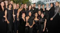 Aktris dan aktivis berpakaian serba hitam di Golden Globes 2018 (Instagram @timesupnow)