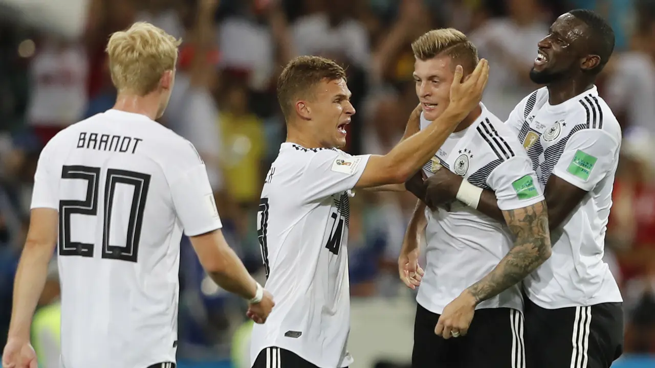 FOTO: Toni Kroos, Gelandang Tenang Sang Penyelamat Jerman