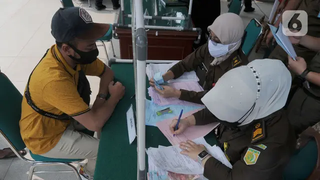 Sidang Tipiring PPKM Darurat di Pamulang