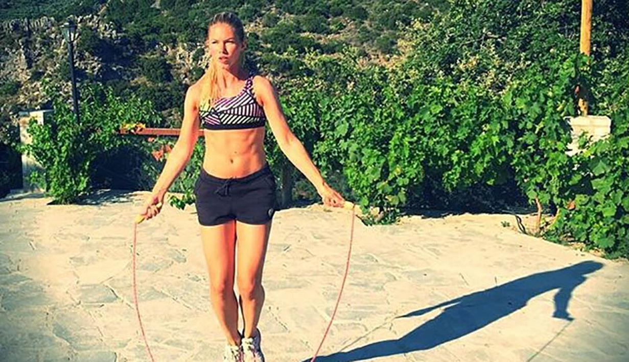 Anna lahir pada 6 Mei 1985 di Woerden, Belanda. (Bola.com/Instagram/Anoukhoogendijk)