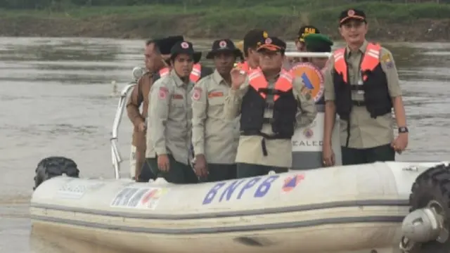 Gubernur Jambi Patroli Banjir