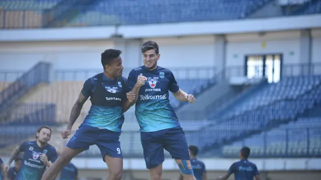 Latihan Persib Bandung
