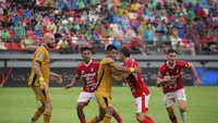 BRI Super League: Bali United Tutup Laga Kandang Terakhir dengan Pesta Gol, Johnny Jansen Puas