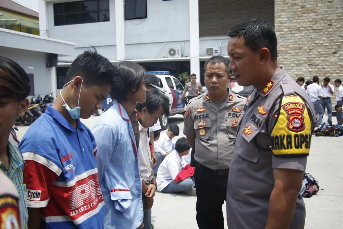 Pelajar SMA hendak demo ke Jakarta diamankan polisi