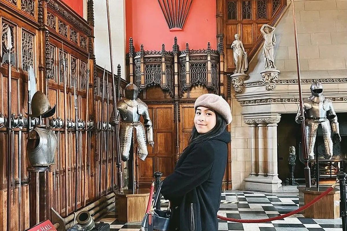 Maudy Ayunda dan Liburan di Inggris