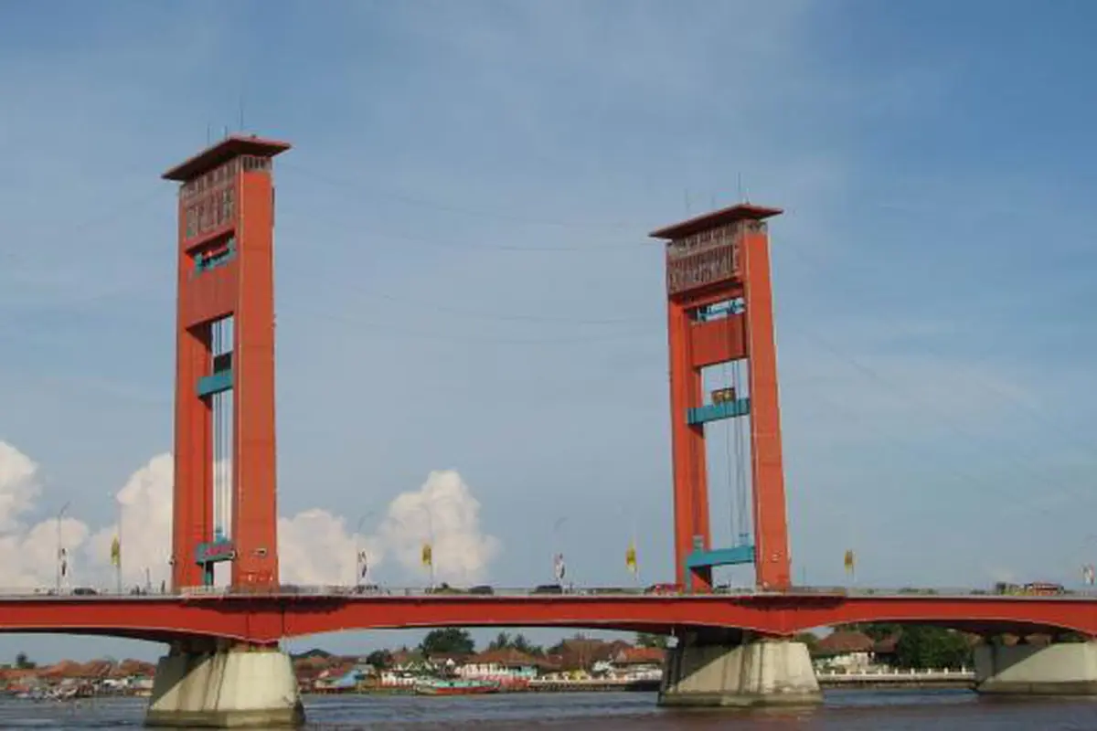 Jembatan Ampera, Jadi Tempat Favorit untuk Bunuh Diri
