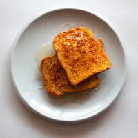 Ilustrasi french toast/copyrightshutterstock/Saowanee K