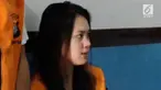 Seorang perempuan cantik bernama Sonya, dibekuk polisi Mamuju, Sulawesi Barat. Bersama pacarnya yang masih buron, Sonya menjadi kurir narkoba lintas provinsi.
