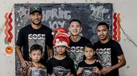 BRI Liga 1: Sambut Natal 2023, PSS Kunjungi SD BOPKRI di Sleman