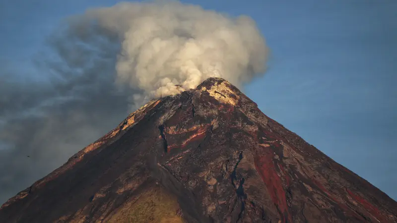 Mimpi Gunung Meletus