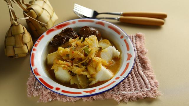 ketupat sayur