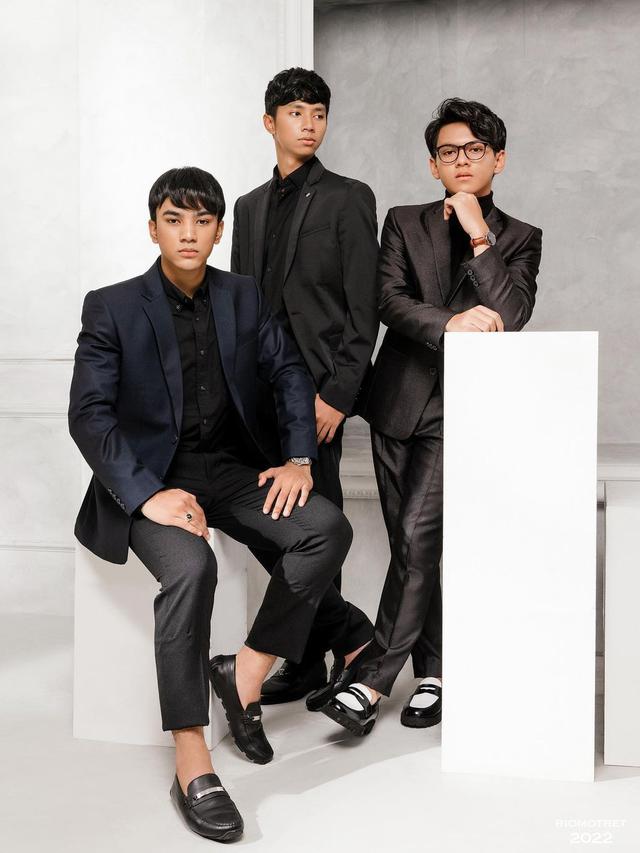 Para cast Dari Jendela SMP kompak gunakan outfit hitam