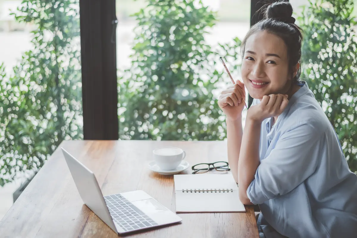 perempuan dan 28 agustus yang bahagia