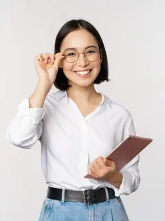 Pancarkan aura kecerdasan dan percaya dirimu tanpa banyak bicara dengan menerapkan 5 trik sederhana yang ampuh! (Foto dok: Freepik/benzoix).