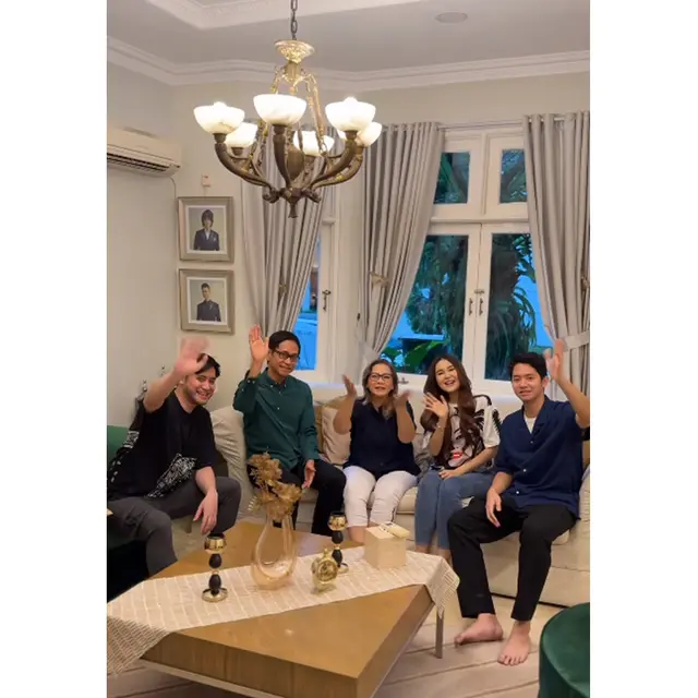 6 Momen Vicy Melanie ke Rumah Mertua ketika Hamil, Addie MS dan Memes Sambut Hangat