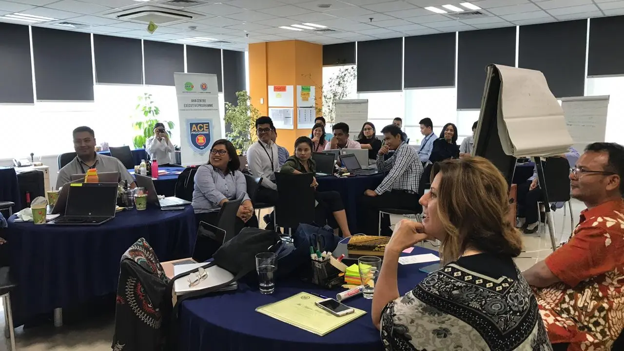 Suasana kursus bahasa Inggris yang diadakan oleh AHA Centre bekerja sama dengan RELO Kedutaan Besar AS di Jakarta (Liputan6.com / Aqilah Ananda Purwanti)