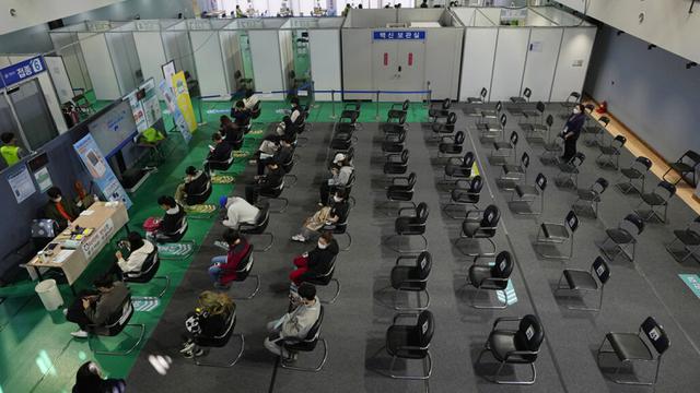 FOTO: Korea Selatan Capai Target Vaksinasi 70 Persen Penduduk