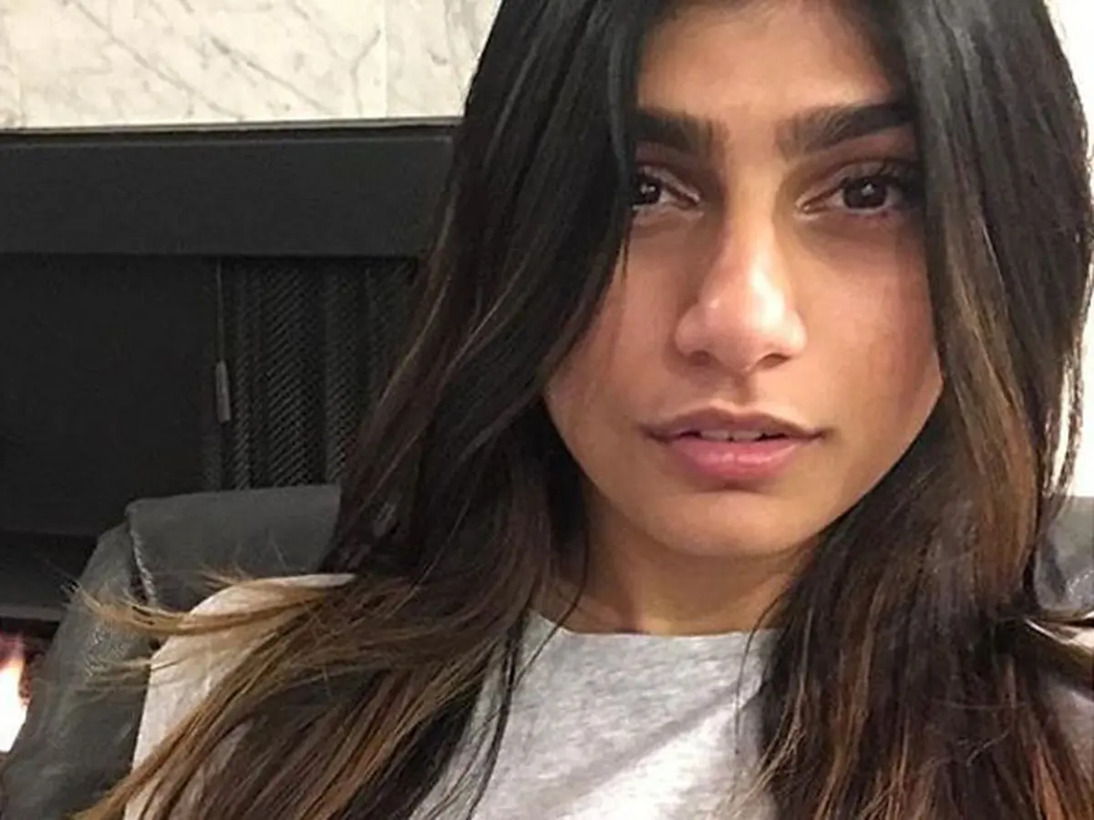 Mia Khalifa Berhenti Main Film Panas Setelah Diancam ISIS - ShowBiz  Liputan6.com