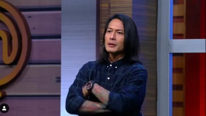 Chef Juna Berambut Gondrong (Sumber: Instagram/