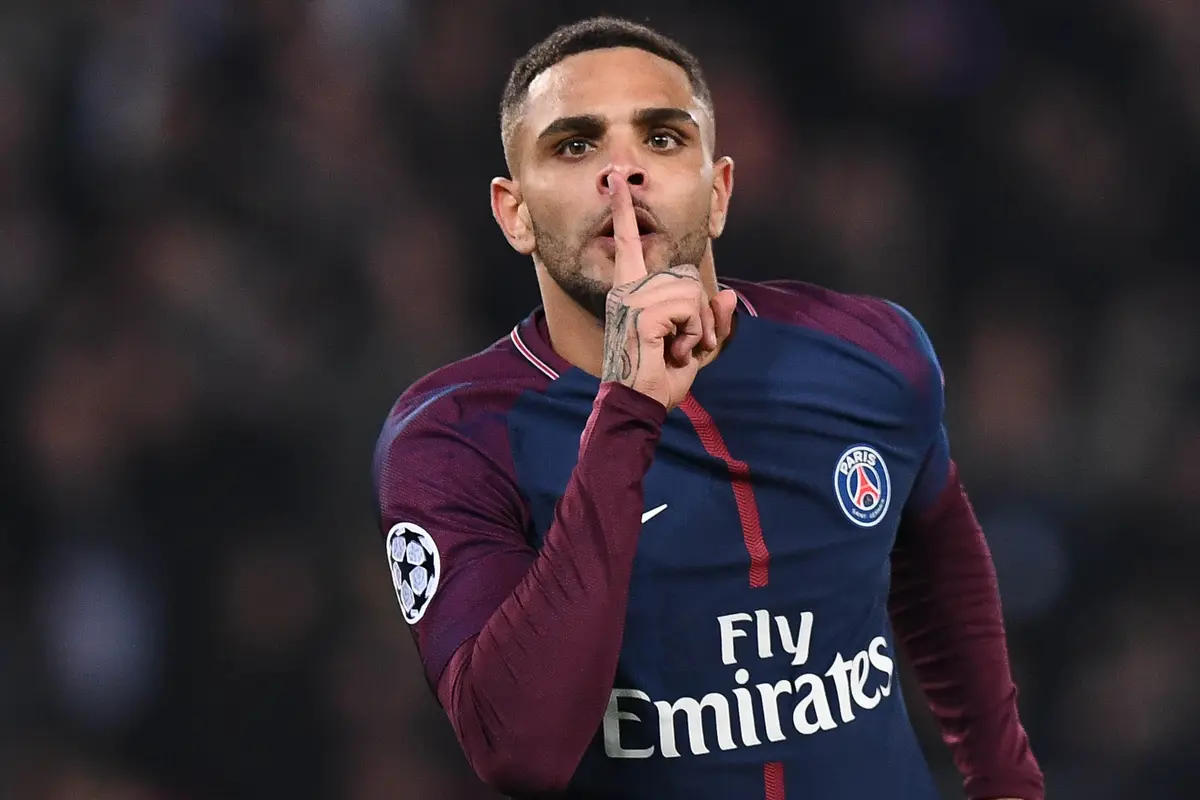 FOTO: Hattrick Leyvin Kurzawa Antar PSG Menang Telak