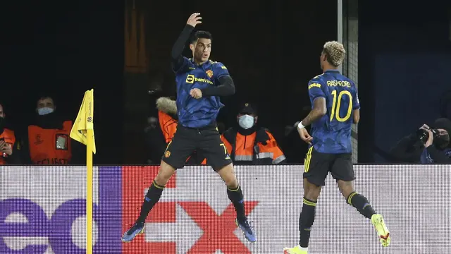 Foto: Cristiano Ronaldo dan Jadon Sancho Bawa Manchester United Lolos ke Babak 16 besar Liga Champions