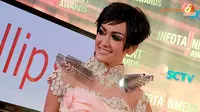 Koleksi Baju dan Sepatu Mahal Julia Perez Akan Dilelang