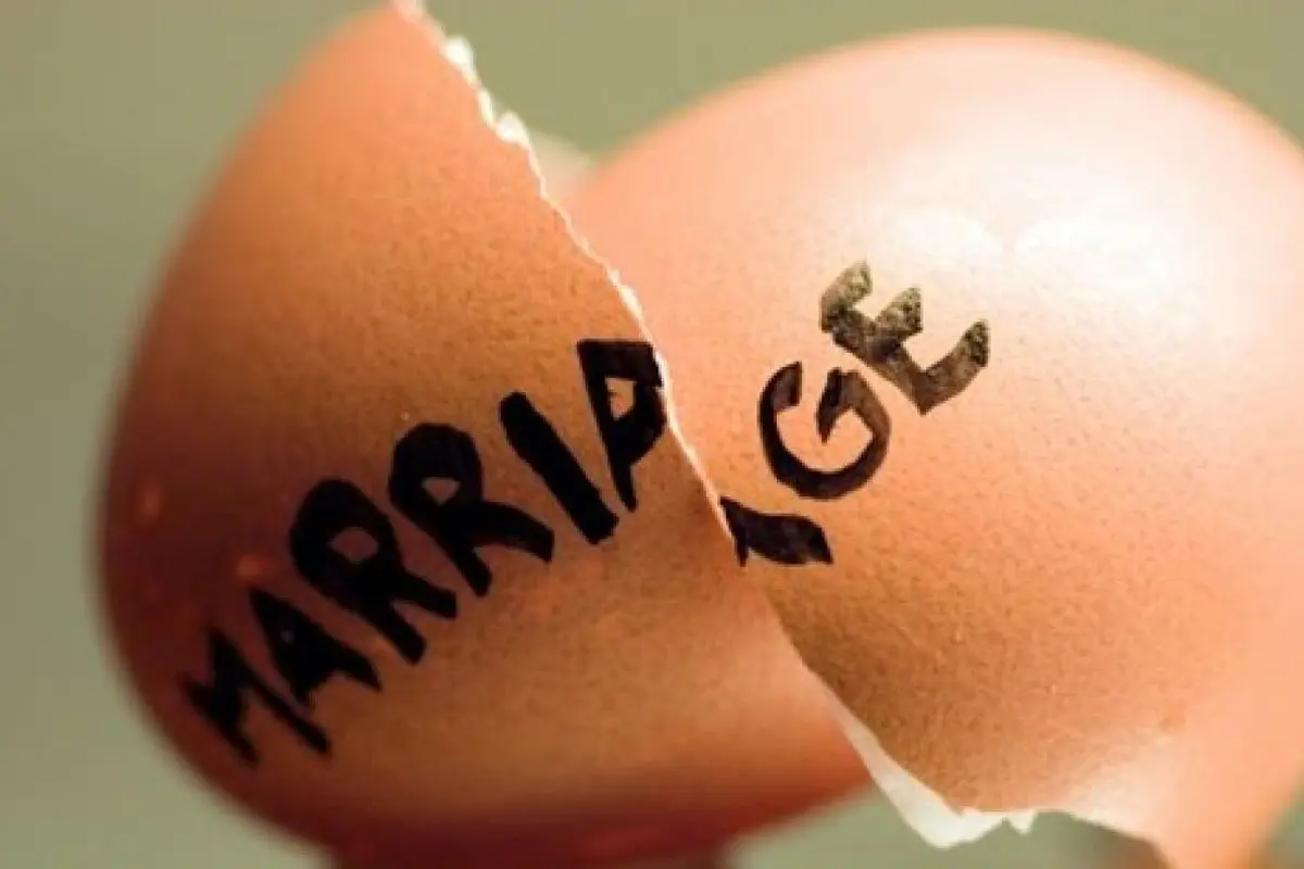 Sayang, Harga Rokok Naik! Jadi Kapan Kita Nikah?