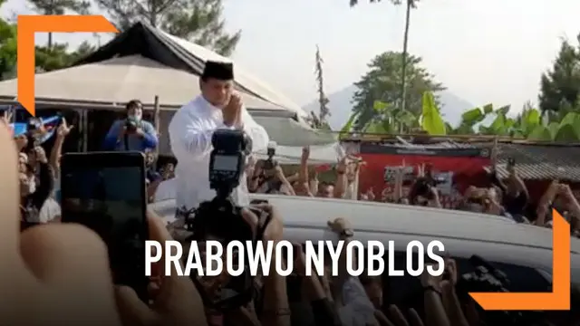 Capres Prabowo Subianto telah menggunakan hak suaranya di TPS 041 Kampung Curug, Desa Bojong Koneng, Kecamatan Babakan Madang, Kabupaten Bogor. Dia tiba di TPS pukul 08.05 WIB, Rabu (17/4).