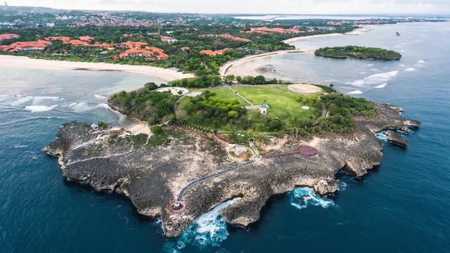 Pulau Peninsula, merupakan daratan dengan luas 5 hektar yang terletak di ujung The Nusa Dua Bali dan menghadap Samudera Hindia. (Dok. ITDC)