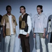 Selain itu, koleksi menswear dari brand lokal Gagne juga turut ditampilkan dalam koleksi pattern JFW 2022. (JFW).