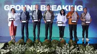 Upacara peletakan batu pertama pabrik daur ulang botol PET di Kawasan Industri Kendal, Jawa Tengah yang dilakukan PT Alba Tridi Plastics Recycling Indonesia, Selasa (6/6/2023).