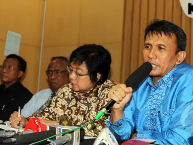 Suasana konferensi pers terkait eksekusi lahan sawit di Padang Lawas, Sumatera Utara, Gedung KPK, Jakarta, Selasa (28/4/2015). (Liputan6.com/Helmi Afandi)