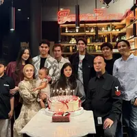 Keluarga Ahmad Dhani rayakan Ulang Tahun Safeea Ahmad ke-15. [@elelrumi]