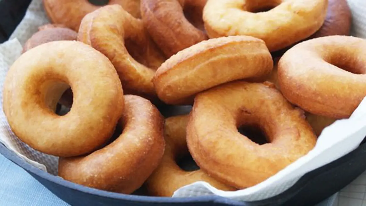 Donat pisang/copyright Honeybells Cookery