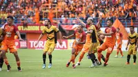 Saksikan Live Streaming Persegres GU Vs Pusamania Borneo FC