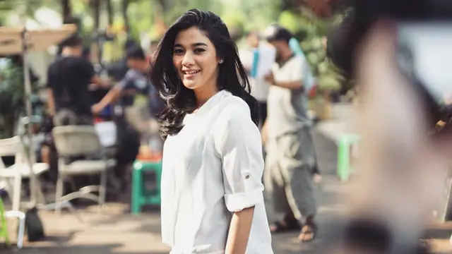 FOTO: Gaya Naysilla Mirdad saat Tampil Natural, Tetap Memesona