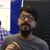 Ada yang berbeda dari penampilan Aryo Wahab saat ini. Tampil percaya diri dengan jenggot dan kumisnya, ternyata Aryo sangat merawat rambut-rambut yang tumbuh di wajahnya itu.