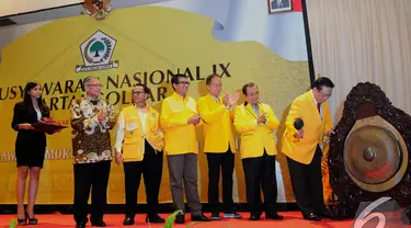 Agung Laksono saat membuka Munas ke-IX Partai Golkar di Hotel Mercure, Ancol, Jakarta, Sabtu (6/12/2014). (Liputan6.com/Andrian M Tunay)