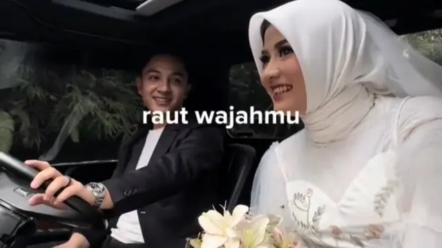 Tak Harus Mobil Mewah, Mitsubishi L300 Berikan Pengalaman Tak Ternilai Bagi Pasangan Ini (TikTok/@el_cipung)