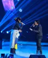 Ajang pencarian bakat Indonesian Idol 2018 telah memasuki babak Top 4. Persaingan semakin seru dari empat kontestan. Maria, Joan, Abdul, dan Ayu menunjukkan kemampuan terbaiknya. (Adrian Putra/Bintang.com)
