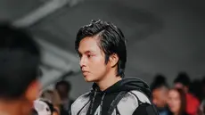 Kabar Angga Yunanda melenggang di panggung New York Fashion Week Spring/ Summer 2023 menghiasi berbagai media daring sepanjang pekan ini. Bintang film Dua Garis Biru dan Mencuri Raden Saleh lantas membagikan sejumlah foto dari balik layar pergelaran mode di Springs Studios, New York City, AS, pada 12 September 2022 waktu setempat. Selamat menyimak. (Foto: Dok. Instagram @anggayunandareal16)