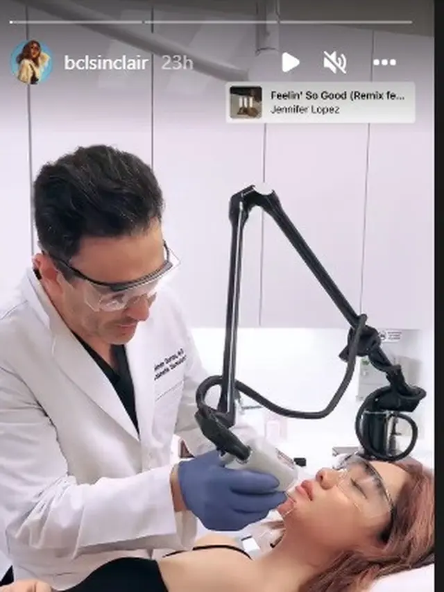 BCL menjalani perawatan wajah dengan dr. Simon Ourian, dokter langganan Kim Kardashian dan Kylie Jenner (Foto: Instagram @bclsinclair)