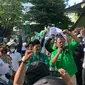 Kader PPP demo di depan Kantor DPW PPP di Surabaya. (Dian Kurniawan/Liputan6.com)