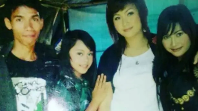 STOK B - 6 Potret Masa Kecil Lesty Kejora, Disebut Mirip Baby Leslar