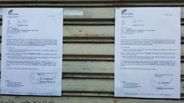 Surat Peringatan Akibat Tunggakan Iuran Penjual Pasar Tanah Abang di Blok G