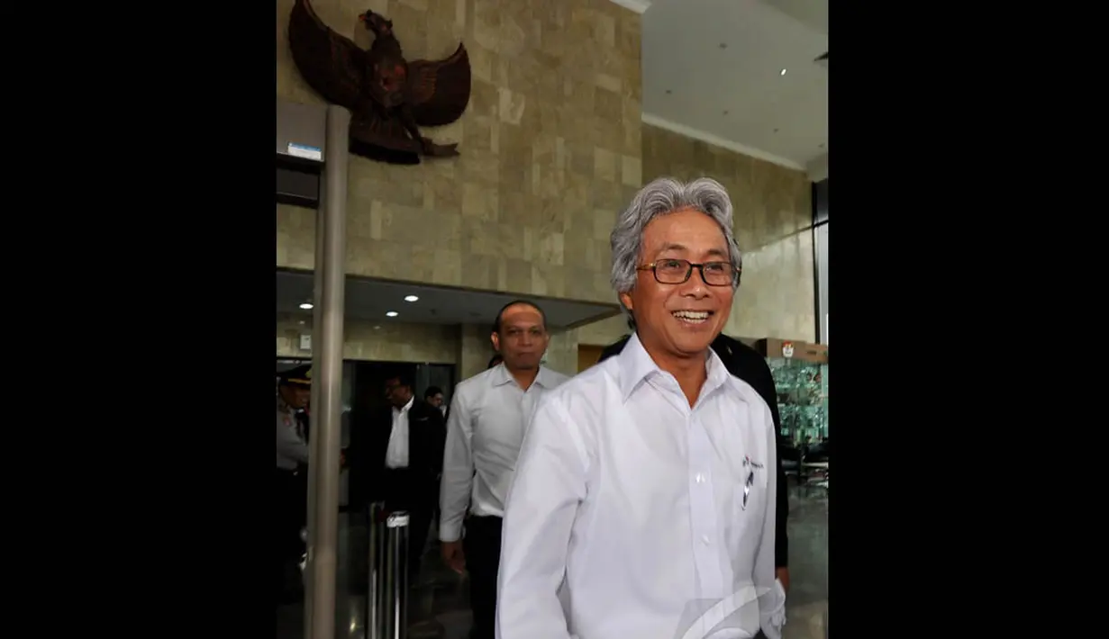 Kedatangan Dwi Soetjipto ke KPK hanya sekedar silaturahmi sebagai pimpinan baru di PT Pertamina Persero, Jakarta, Senin (22/12/2014). (Liputan6.com/Miftahul Hayat)